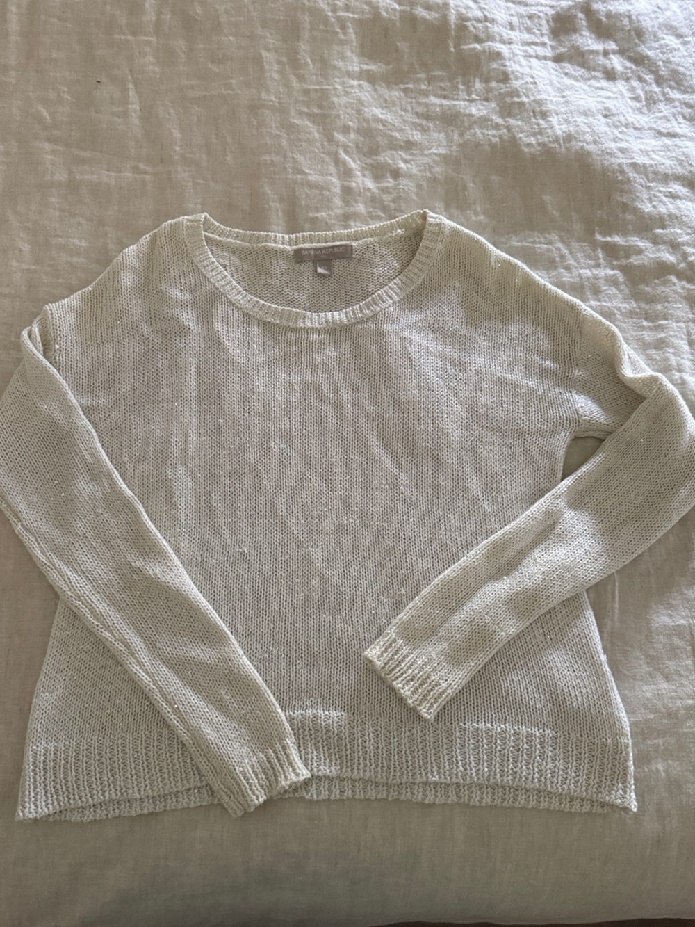 Banana Republic Light Cream Women’s Knit Sweater